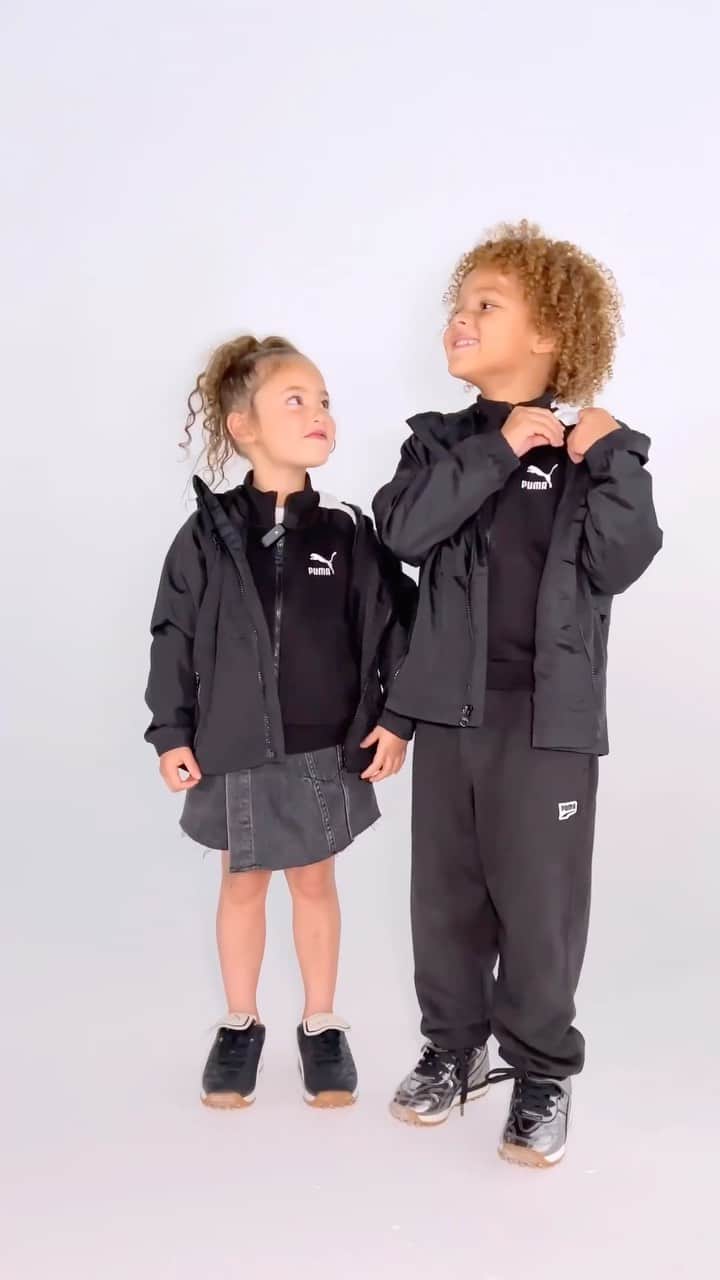 プーマのインスタグラム：「Classic sport for the whole fam.   #FENTYxPUMA Avanti.」