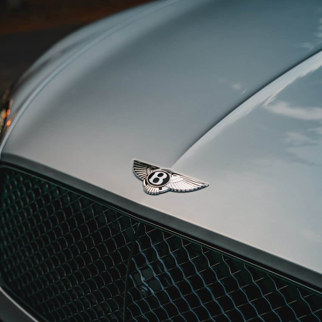 ベントレーさんのインスタグラム写真 - (ベントレーInstagram)「A drive you’ll never want to end.  📷: @BentleyChelmsford  _ #Bentley #ContinentalGT S (V8) WLTP drive cycle: fuel consumption, mpg (l/100km) – Combined 23.3 (12.1). Combined CO₂ Emissions – 275 g/km」9月9日 1時56分 - bentleymotors