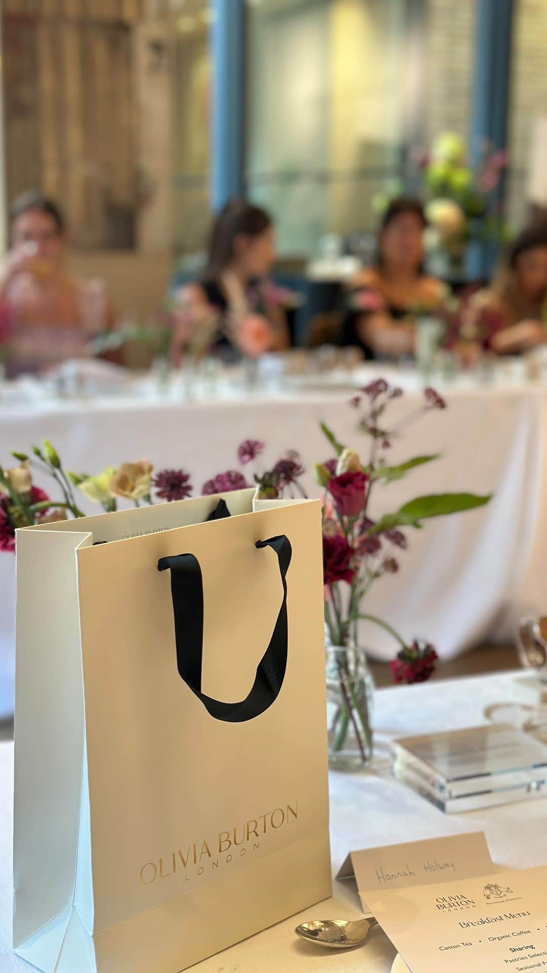 のインスタグラム：「Take a look back as we celebrate the launch of our new FW23 collections. You’ll even get a sneak peak of our SS24 collection if you look closely...  Thank you @thepetersham for having us. 💐  Tap the link in our bio to shop our newness.  #OliviaBurtonLondon #OliviaBurtonInfluencers #WomensWatches」