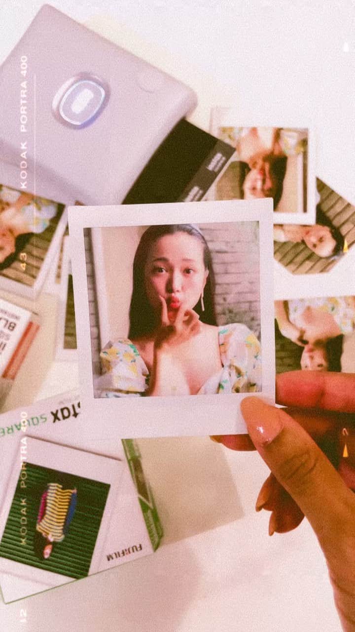 北川富紀子のインスタグラム：「どうも、推されたい子です。← . RWHC vol.6 イベント終了後にサイン入りチェキを販売します！ . 1枚 ¥2,000-(taxin) . . 「君は 完璧で 究極のアイドル」！！！ . と自分に魔法をかけて 全力でチェキ撮影に 挑ませていただきました❤🥺 . . . 明日はガンガン絡んでいくので←  みんなとたくさん話せるの 楽しみにしてるね〜！！ . . . . @razwald_official  #RWHC #Razwald #ASMR #アイドル #推されたい子」