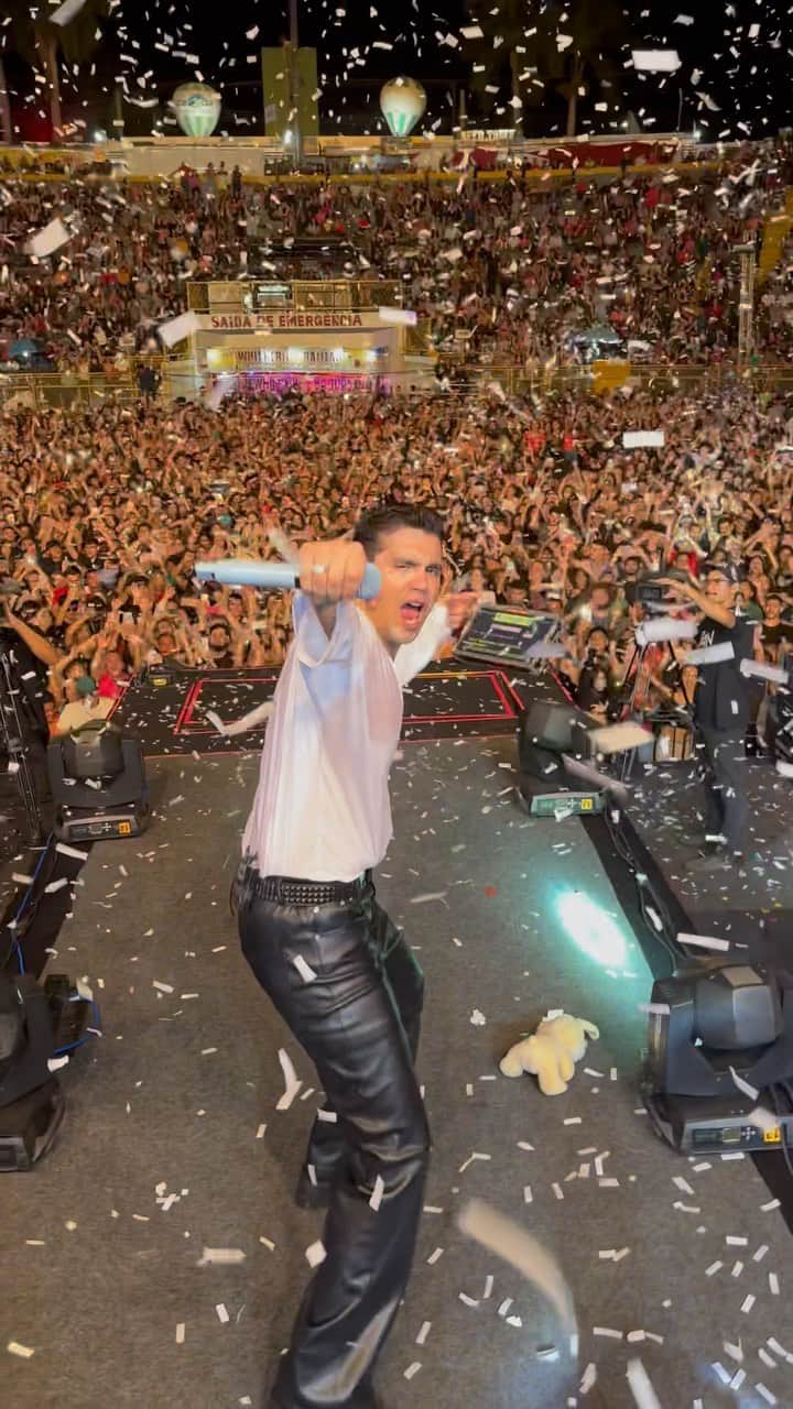 ルアン・サンタナのインスタグラム：「Luan City 2.0 em Adamantina-SP. foi HISTÓRICO!!! 🔥🔥🔥 recorde de público.  mtoo obrigado 😍」