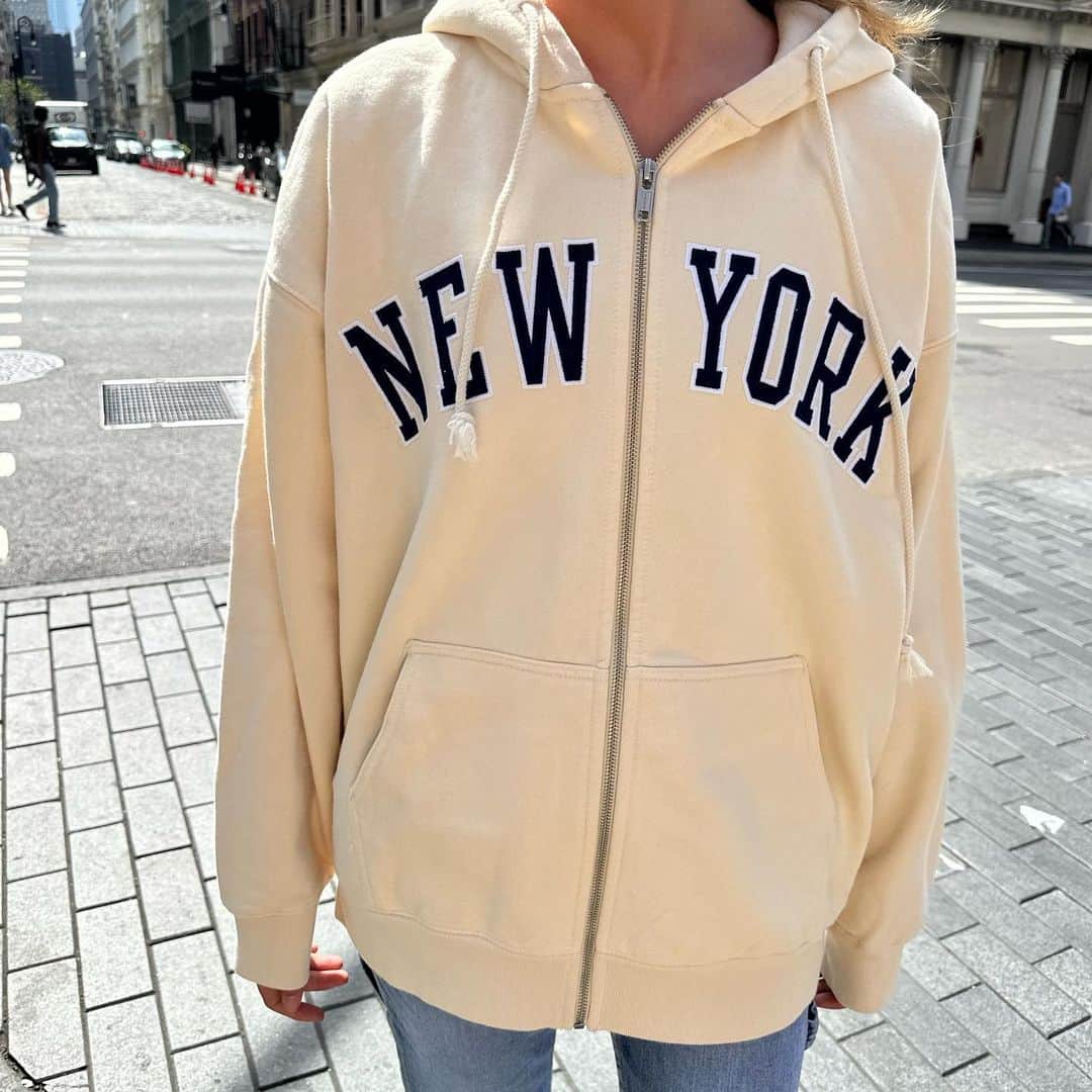 ブランディメルビルのインスタグラム：「#brandyusa」