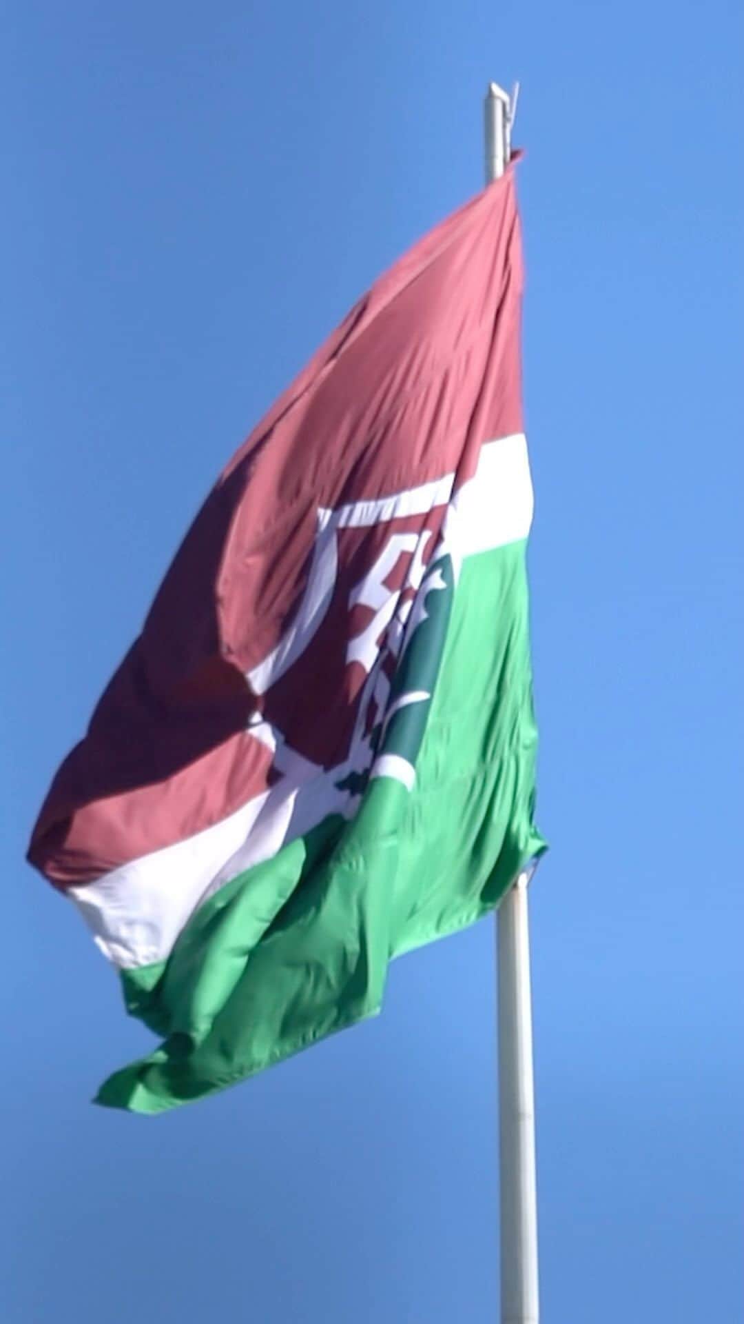 のインスタグラム：「Semana de treinamento finalizada, Graças a Deus!  . #Deusébom #Fluminense #Ousado . 🎥: @raphatere33」