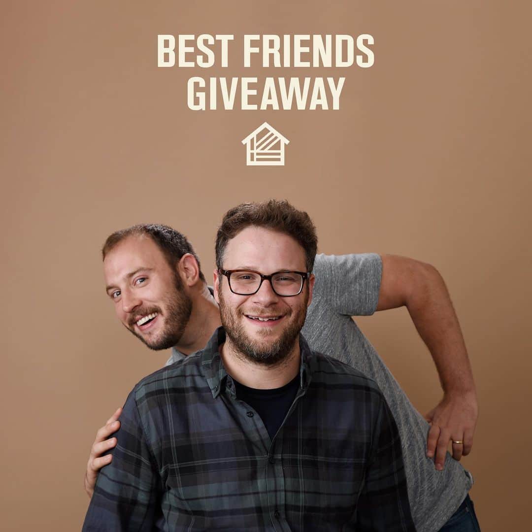 セス・ローゲンのインスタグラム：「[GIVEAWAY CLOSED] At Houseplant, we believe the perfect pairing is music and weed. The only pairing more perfect than that is the pairing of best friends. To celebrate these perfect pairings, we are hosting a giveaway!   We are randomly selecting FIVE PAIRS of best friends. You will each win:  🎵 Houseplant Vinyl Box Set Volume 1 🎵 Houseplant Vinyl Box Set Volume 2 🎵 Houseplant Vinyl Box Set Volume 3  All you need to do is complete the following steps: 1. Follow @houseplant and like this post  2. Tag your best friend in the comments (Each new tag = an extra entry, so tag as many best friends as you have!) NOTE: Both you and your best friend must be 21 years of age or older as of the date of entry. Both of you must also have valid Instagram accounts following @houseplant. The giveaway ends on September 14 at 11:59 pm PT.   Good luck, besties!   For complete rules and regulations, visit https://www.houseplant.com/pages/best-friends-giveaway-terms-conditions」