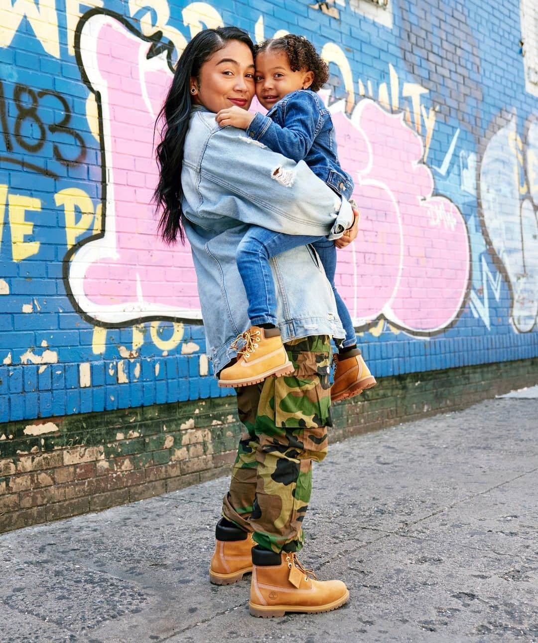 Foot Lockerのインスタグラム：「This is not a boot.  Shop Timberland styles for the season in-store & online now.」