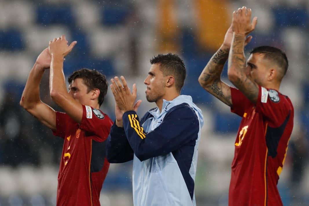 ホセ・ルイス・サンマルティン・マトさんのインスタグラム写真 - (ホセ・ルイス・サンマルティン・マトInstagram)「Increíble equipo @sefutbol !!!🇪🇸 #VamosEspaña #Euro2024」9月9日 4時45分 - joselumato