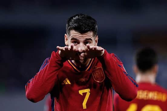 アルバロ・モラタのインスタグラム：「Espectacular trabajo equipo! 💪🏻🇪🇸 #VamosEspaña」