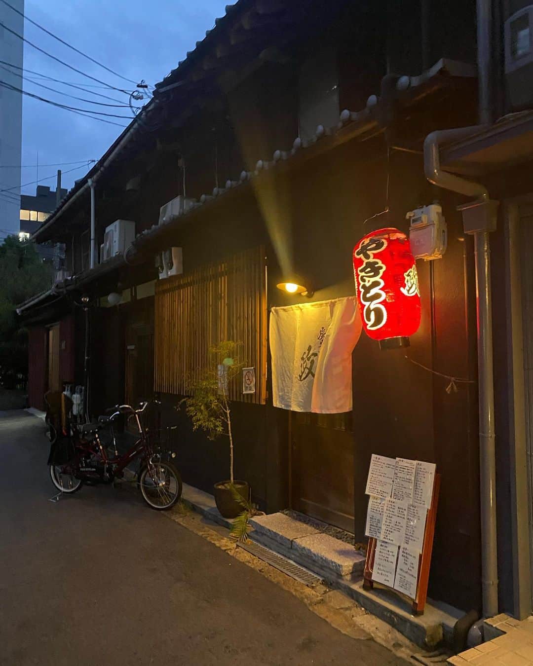 のインスタグラム：「理想の酒場」