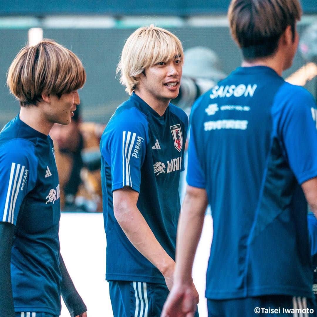 Goal Japanさんのインスタグラム写真 - (Goal JapanInstagram)「🇯🇵 #日本代表 のドイツ戦 前日練習！🇩🇪 9月10日 3:45 (日本時間) にキックオフを迎えるドイツ代表との一戦を前に、森保ジャパンが試合会場のフォルクスワーゲン・アレーナで調整を行った。(Photo: Taisei Iwamoto)  #soccer #football #japan #samuraiblue #daihyo #サッカー #フットボール #サッカー日本代表 #⚽」9月9日 7時00分 - goaljapan