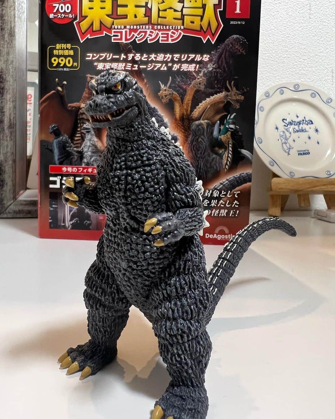 田代まさしさんのインスタグラム写真 - (田代まさしInstagram)「昨日、本屋さんで 東宝怪獣コレクションのフィギュア（1984年版）の ...
