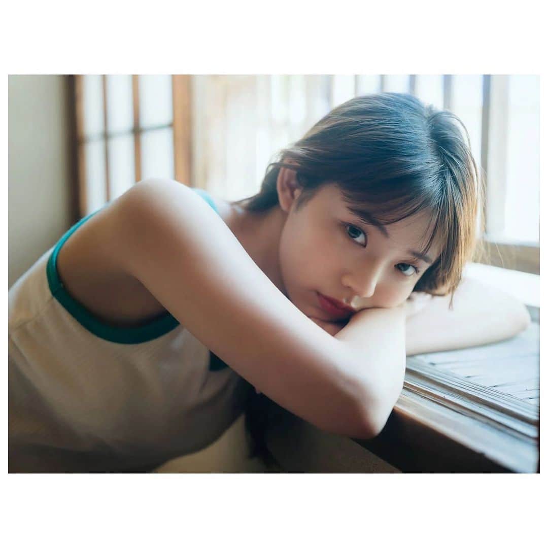 菊地姫奈のインスタグラム：「『大人になる君を』100ページ豪華版 withTALENT デジタル写真集　発売です！素敵なお写真が沢山😗💕是非チェックよろしくお願いします！」