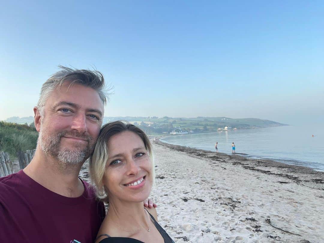 ショーン・ガンのインスタグラム：「Somehow found our way to the glorious little town of Cushendun in Northern Ireland. Can’t wait to return to  @mcbridesmary pub some day…」