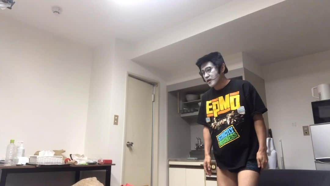 おたこぷーのインスタグラム：「令和のかまってちゃん #ギャグ #ショート #ヒバゴン」