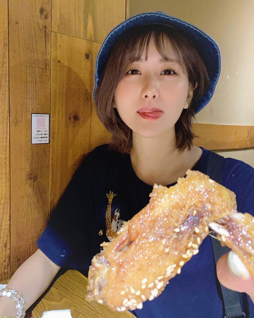 ソラ豆琴美のインスタグラム：「あーげない♡  #かぶらや総本家 #なごや #胃に穴空いてる疑惑の女 #酒しばらく飲めない　#生きた心地しないよね #誰か健康な胃を下さい #人生の醍醐味どこ #酒もってこーい」