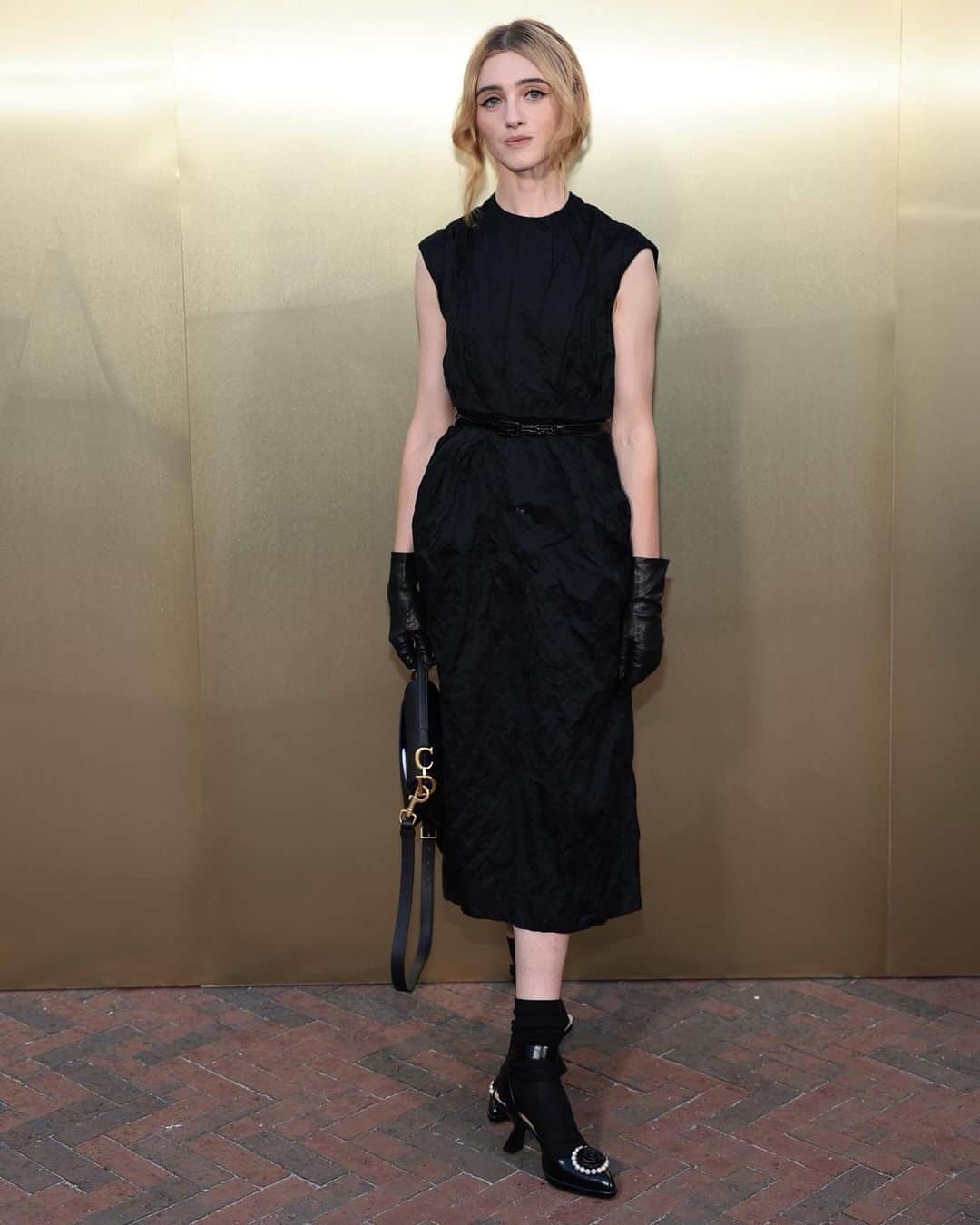 ブラッド・ゴレスキーのインスタグラム：「Natalia Dyer looking gorgeous in a LBDD = Little Black Dior Dress 🖤✔️ Full look by @dior  Makeup by @misha212  Hair by @cnaselli  Styled by me」