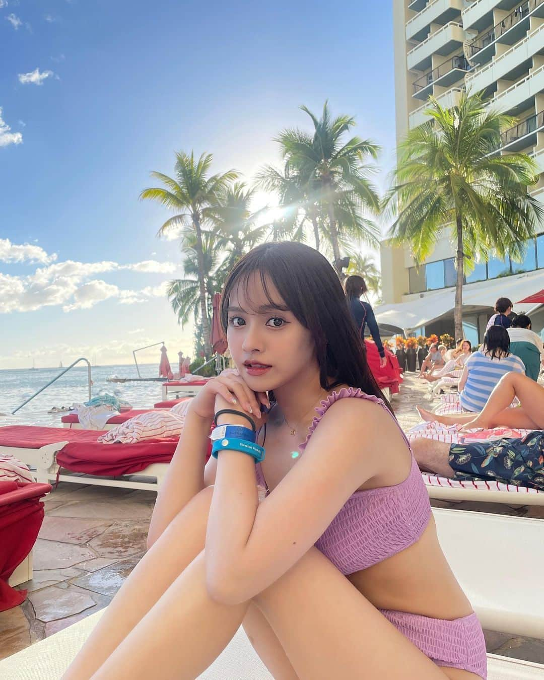 舞石まことのインスタグラム：「遅めの夏休み🌴🌺」