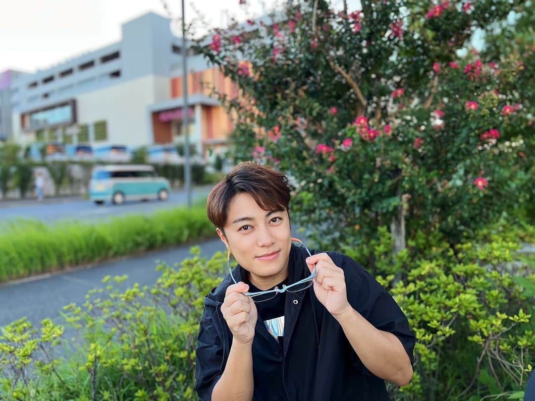はやぶさのインスタグラム：「こんばんは^ ^ キャンペーンから帰る頃は青空が広がっていて心地よい風がふいてきて、だんだんと秋の空になってきてるように感じました。 おーいと呼びかけてる隣には誰がいるでしょうか？？^ ^  【EN】  Good evening ^ ^  When I was returning from the campaign, the sky was blue and a pleasant breeze was blowing, and it seemed to me that the sky is gradually becoming autumn.  I’m calling out someone who seat next to me "Hey!"?   #はやぶさ #ヒカル #ヤマト #大滝ひかる #駿河ヤマト #イベント #一日一枚  #写真  #hayabusa #hikaru #yamato #event  #picstory  #picstagram #photooftheday  #photogram  #hayabusadiary  #はやぶさの日記  #fotohariini #autumn #musimgugur  #秋の気分」