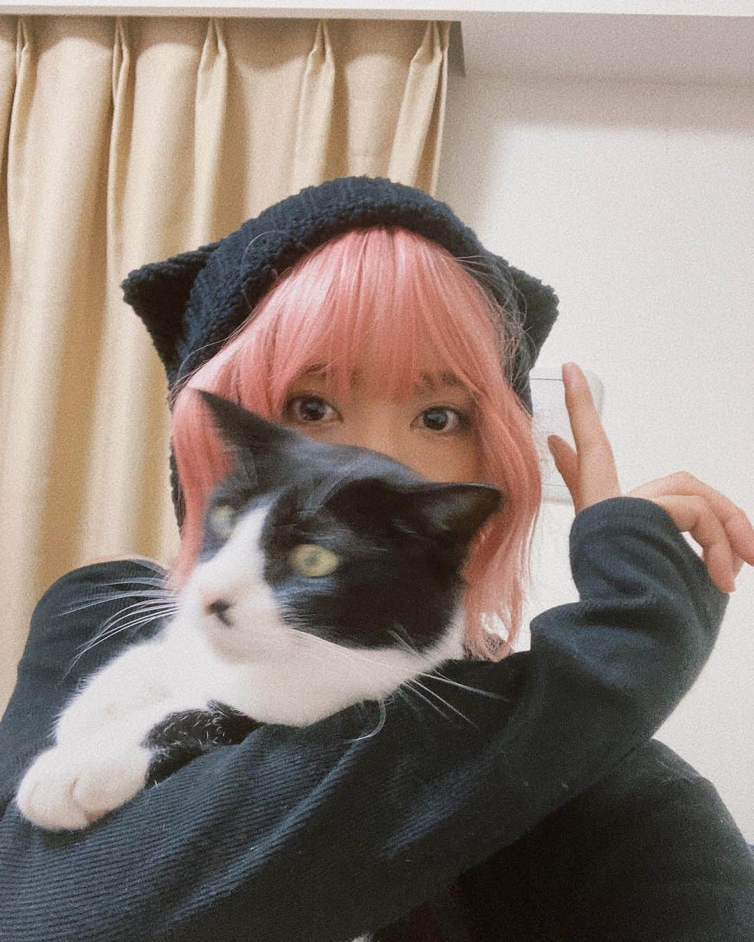 江藤遼のインスタグラム：「ねこみみのしょうり！！！🐱✌️  #フリクリ #flcl #ハル子 #猫耳」