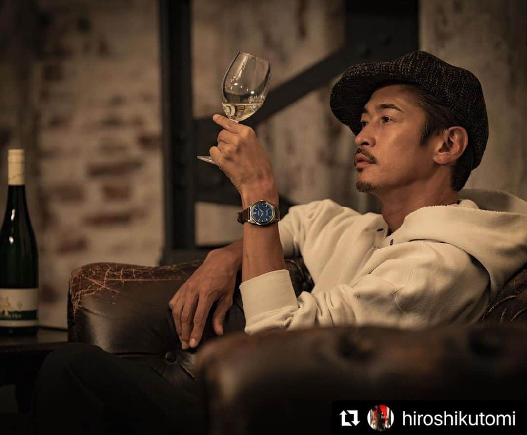 ハシモトタカヒロさんのインスタグラム写真 - (ハシモトタカヒロInstagram)「My works, #Repost @hiroshikutomi with @use.repost ・・・ ・ New work for Esquire JAPAN for King SEIKO   Shot by me #HiroshiKutomi @hiroshikutomi  CAST #窪塚洋介 @yosuke_kubozuka Stylist @takahisa_igarashi Hair & Make-up @8cid #TakahiroHashimoto @esquirejapan #EsquireJapan   @seikowatchofficial @seikowatchjapan #KingSeiko #seiko #watch #actor」9月9日 18時38分 - 8cid