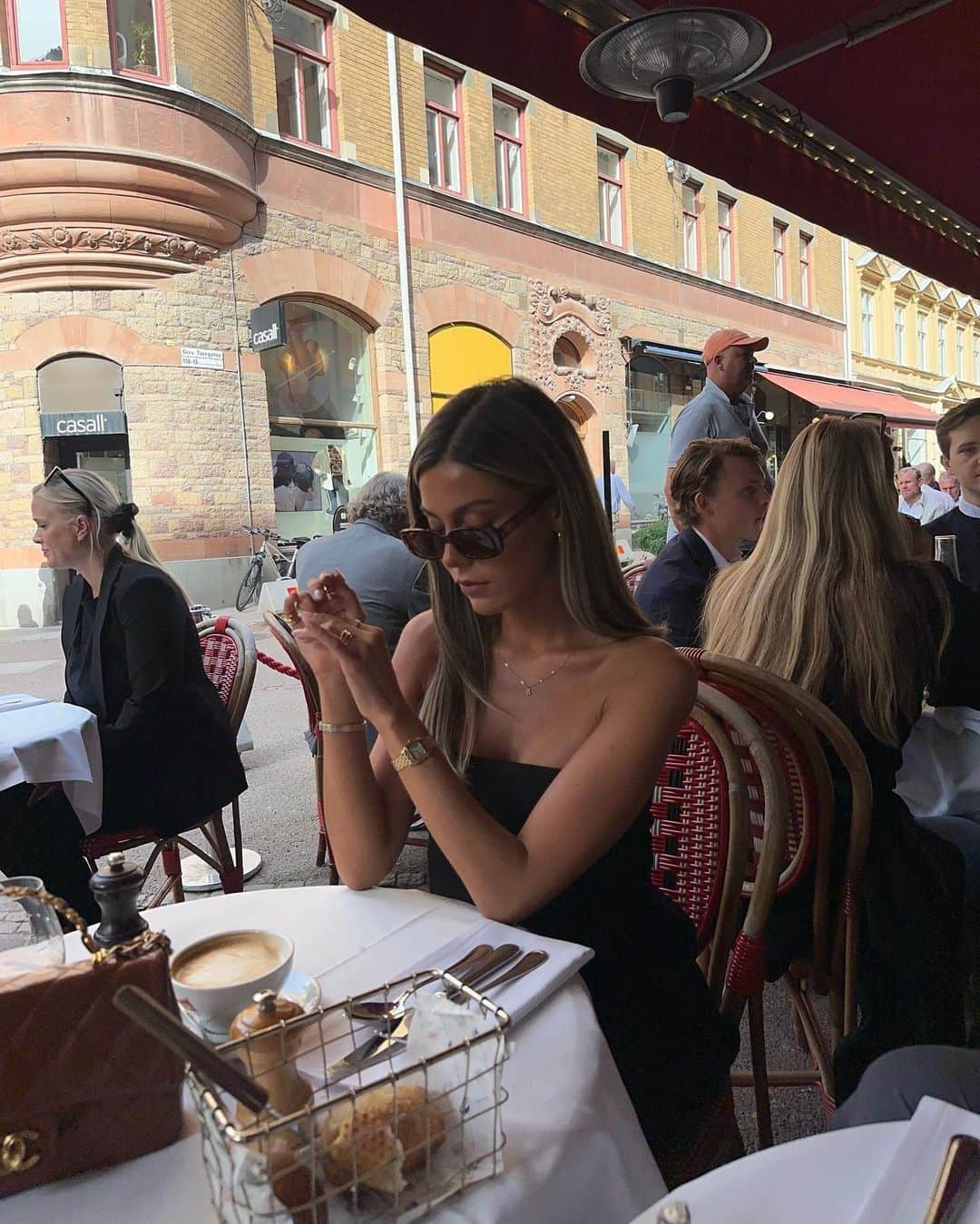 Bianca Ingrossoさんのインスタグラム写真 - (Bianca IngrossoInstagram)「Lunch meeting with the girls 💋」9月9日 18時47分 - biancaingrosso