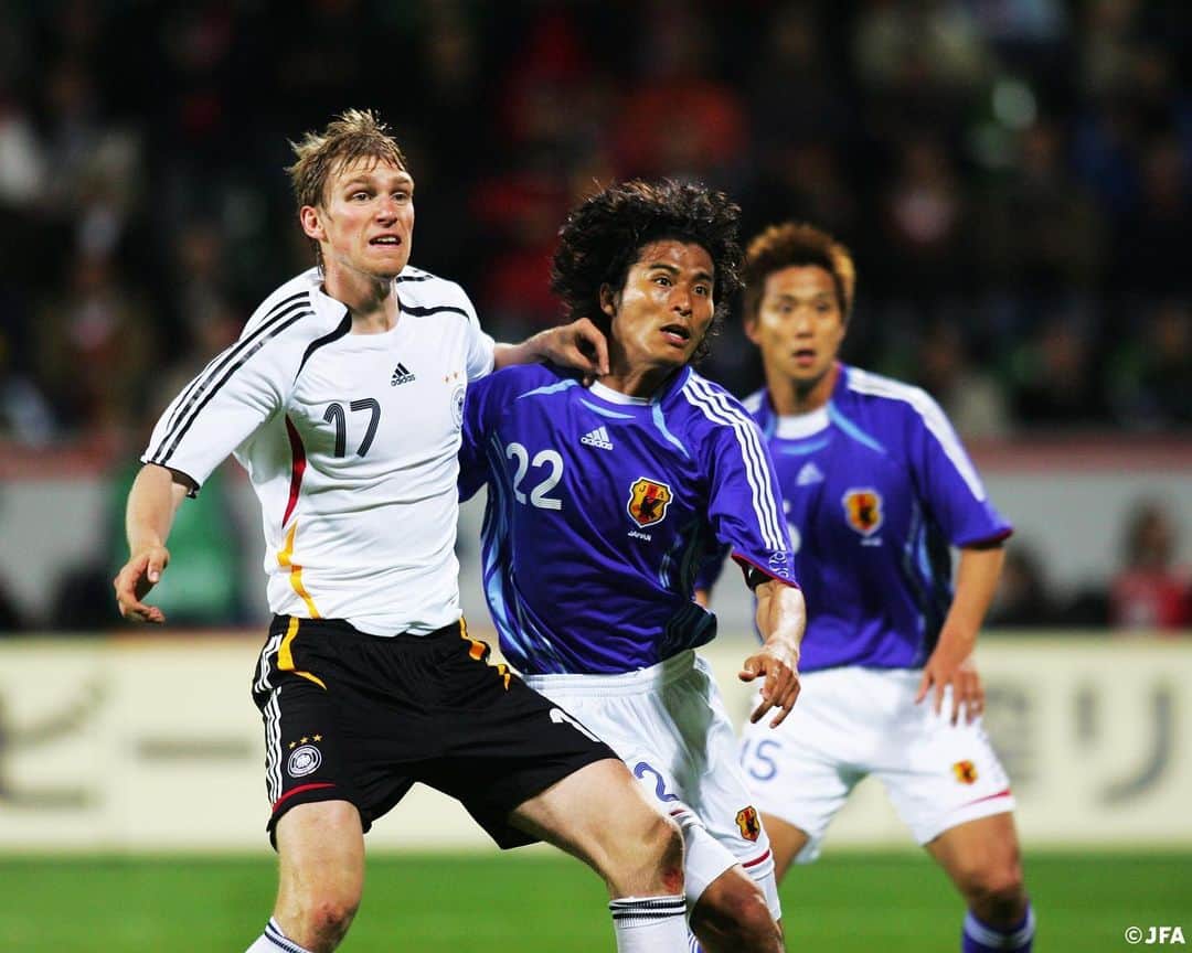 日本サッカー協会さんのインスタグラム写真 - (日本サッカー協会Instagram)「. 🔹SAMURAI BLUE🔹  日本時間10日(日)3:45からドイツ代表との一戦に臨みます⚽ ドイツ国内でのドイツ代表戦は、2006年5月30日に行われた国際親善試合以来となります🏆  深夜の時間帯となりますが、応援をよろしくお願いします📣  🏆国際親善試合 🗓️9.10(日) ⌚️3:45(🇯🇵) 🆚ドイツ🇩🇪 🏟フォルクスワーゲン・アレーナ(ドイツ) 📺#NHK 総合テレビにて全国生中継  詳しい試合情報はプロフィールのJFA公式サイト『JFA.jp』から✍  #夢への勇気を  #jfa #daihyo #SAMURAIBLUE #サッカー日本代表 #サッカー #soccer #football #⚽」9月9日 19時00分 - japanfootballassociation