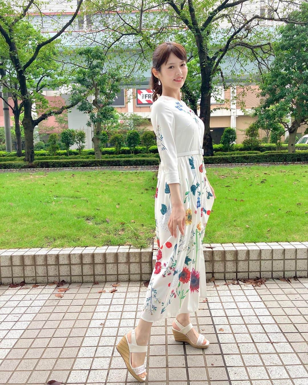 のインスタグラム：「こんばんは^ ^ どんな土曜日を 過ごしてはりました？☺️ いつも温かいメッセージを ありがと〜う♪  今朝のお台場は少しヒンヤリしたけど 来週はまた暑さが戻ってきそうやわ〜💦 もう9月やのにな〜🌰  みなさんは 秋にしたいこととかあります〜？💭🍁💕  #めざましどようび #めざど食堂」