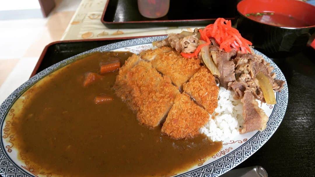 孫六のインスタグラム：「どん亭スペシャルに挑む！【沖縄観光/豊見城】 https://youtu.be/97Re69CZU1k」