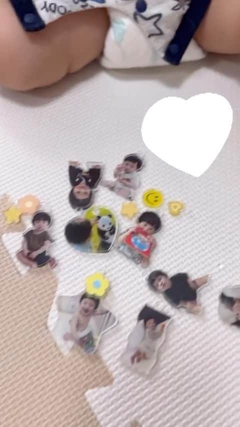 新田あゆなのインスタグラム：「またまたアクリーで作ったよ😊✨ やっぱり可愛い🤦‍♀️ 旦那が中学校から愛用してて今はジムのカバンになったPOLOのバッグに、勝手に付けたった🤣 黒のカバンはマザーズバッグ👶🏻💕  敬老の日におばあちゃんにプレゼントするんだ♡  #ACRY  #アクリー #アクリルプレート #敬老の日 #敬老の日プレゼント #敬老の日ギフト #敬老の日のプレゼント🎁」