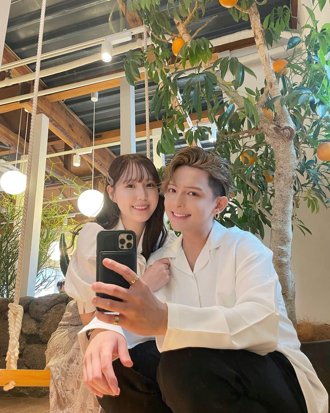 ゆりなさんのインスタグラム写真 - (ゆりなInstagram)「カフェデート☕️♡ . @muun_seoul と @kakaofriends_japan の 限定コラボカフェに行ってきました🐻🍰🍴 . 可愛い空間と甘いスイーツに幸せなひと時でした☺️ . #muunseoul#kakaofriends#東京カフェ#原宿カフェ」9月9日 19時26分 - riri_yurina