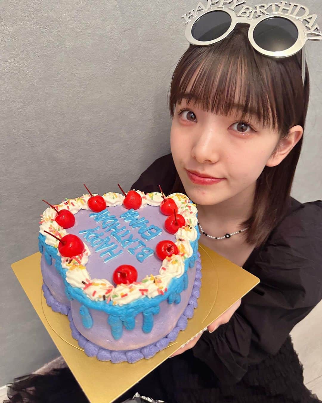 桜井えまさんのインスタグラム写真 - (桜井えまInstagram)「· 16🎂 ケーキいっぱい食べれて幸せ~彡  ・  #16th  #cake  #fyp  #桜井えま  #birthday」9月9日 19時35分 - emma_sakurai_official