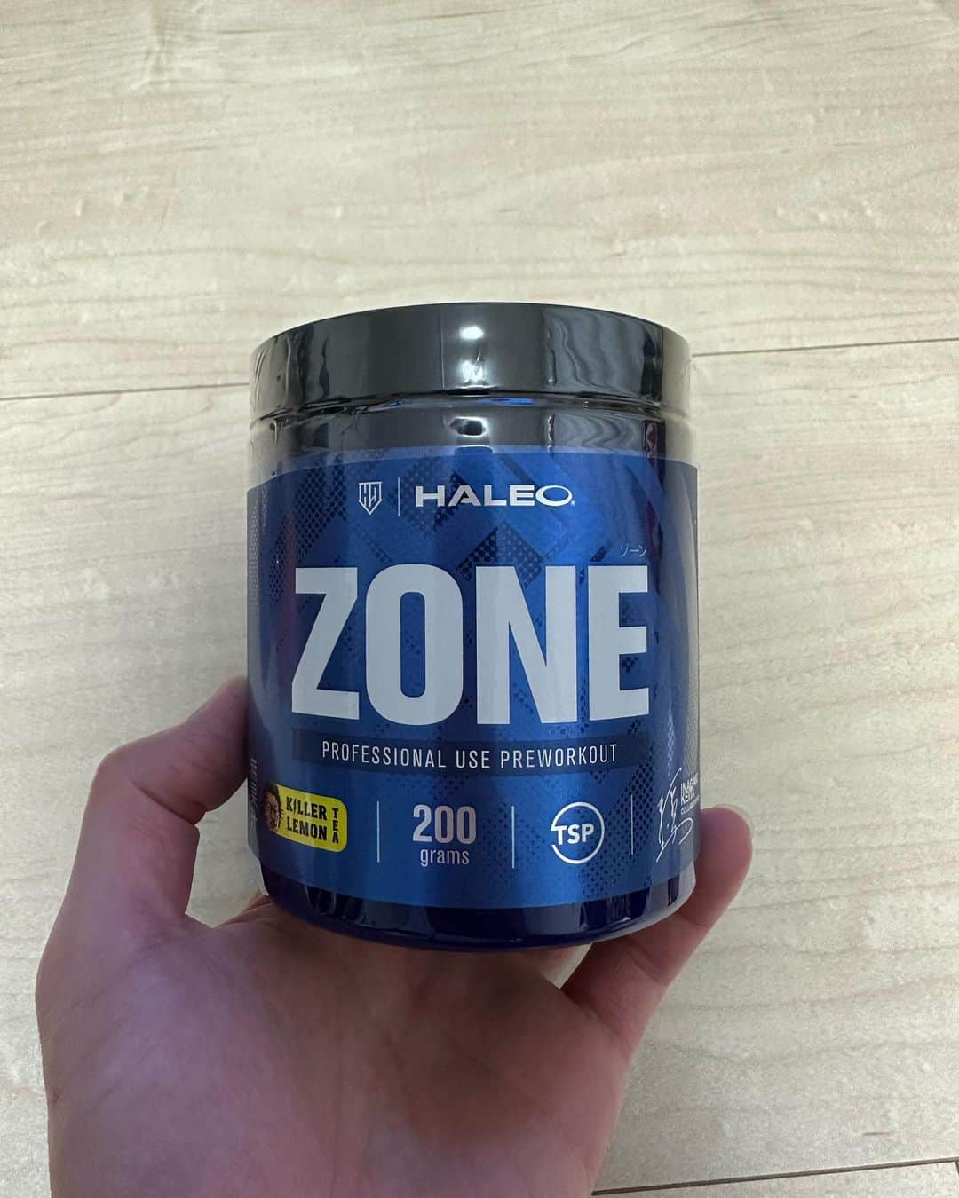 金丸晃輔さんのインスタグラム写真 - (金丸晃輔Instagram)「ハレオ　プロラータ  たんぱく質20gもとれて、罪悪感なしのヘルシースイーツです。 しかも美味い！😋 これはほんとに1回食べてみてほしいです😋  新商品のゾーンも楽しみです👍 #haleo#prolata#zone#raptor#ハレオ」9月9日 19時37分 - kosuke_0308