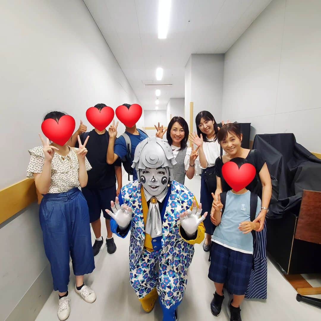 常世晶子のインスタグラム：「同じ事務所の… 魔法使いアキットさん🎵  魔法使いの頭の中～おもちゃ屋pipapo～ を渋谷にて観劇😊♥️  本格的なマジックをファンタジーの世界の中で堪能。美しいエンドに感激😭💓  アキちゃん、また行くねー！！ありがとう💕  #魔法使いアキット #ストーリーマジックライブ」