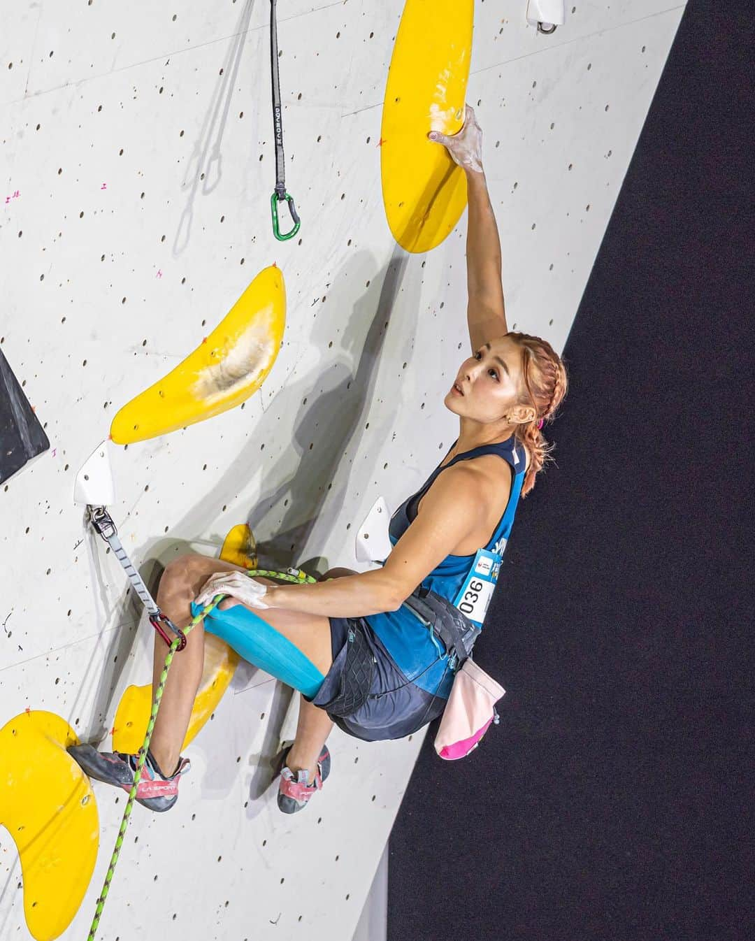 伊藤ふたばさんのインスタグラム写真 - (伊藤ふたばInstagram)「So close to the finals at Lead world cup Koper🇸🇮🥲🥲🥲 Although I couldn't make it to the finals, I was able to perform well in the semifinals for the first time in a while, which gave me confidence☺️✨ Fortunately, there is one more competition left, so next time💪🏻🔥❤️‍🔥✨🤜🏻🤛🏻 📸@janvirtphotography and @vladek_zumr   @denso_official @onoderasign @thenorthfacejp @lasportivajp @newerajapan @tokyopowder @newhale_japan @thestonesession #jazzysport #岩泉ヨーグルト #グローバルWiFi #gobeyonder @gobeyonder0200」9月9日 19時45分 - futaba_ito