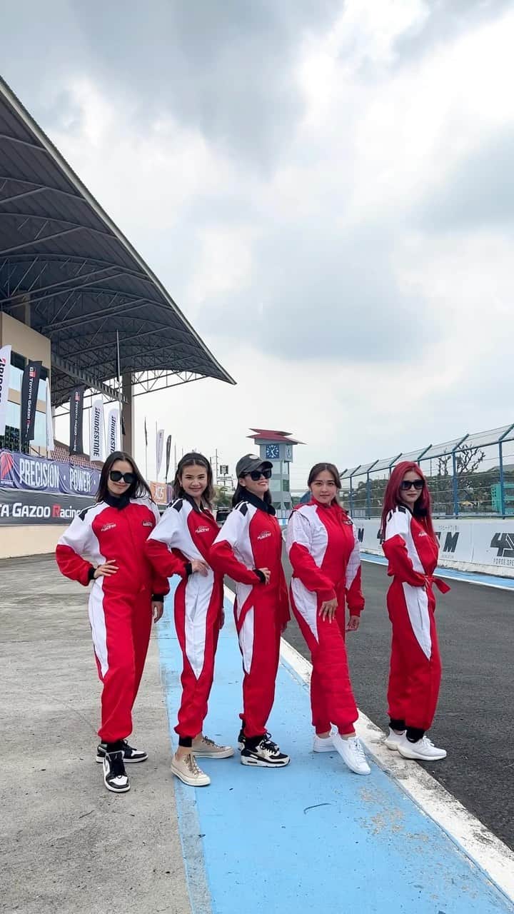 ミーガン・ヤングのインスタグラム：「Aaaaand we’re back for leg 2 of Toyota Vios Cup 🖤✨ if you’re in town, head on over to Clark International Speedway to watch the races today. It’s free admission too 😍 cheer for us during the Autocross Challenge ❤️  #TGRViosCup2023 #ToyotaGazooRacing  @toyotagazooracingph」
