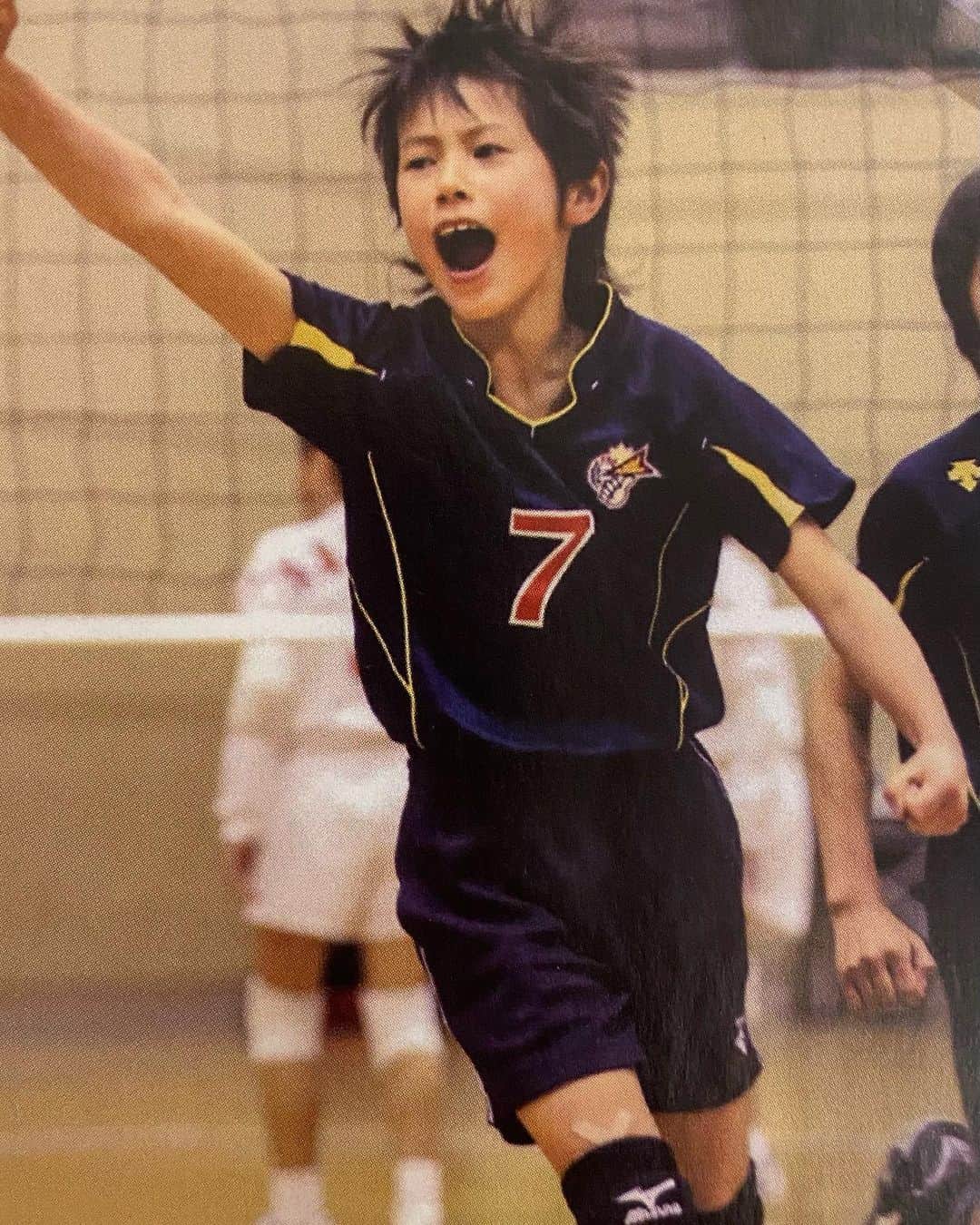 のインスタグラム：「過去→現在（22歳） この先も楽しみ！ いろんなことを学び成長していくと思うとワクワクする😊」