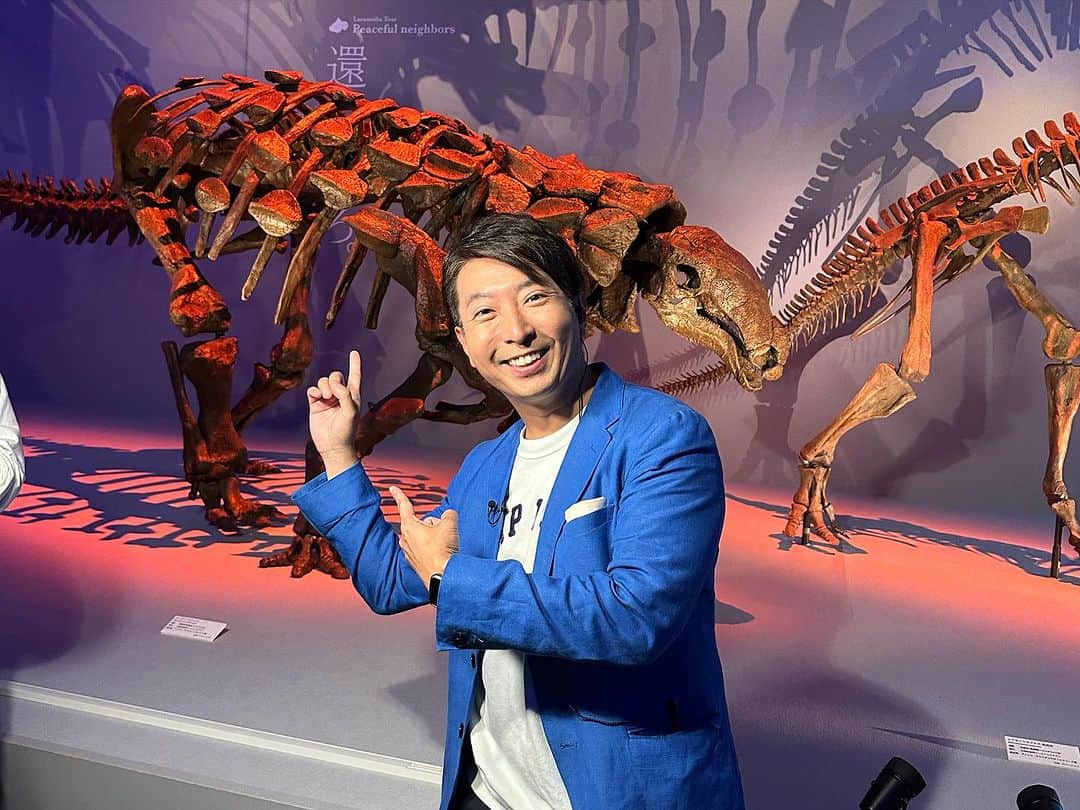 有村昆さんのインスタグラム写真 - (有村昆Instagram)「#MXTV #バラいろダンディ　に出演しました❣️  六本木ミッドタウンにて開催中の「#恐竜科学博」のレポートをお届け！  恐竜たちのお悩みを映画で解決する企画だったんだけど、後半からはライトセーバーを振り回りてた笑  ご覧頂きありがとうございました😊  #原田龍二　#古坂大魔王　#デーブ・スペクター　#新井恵理那　#有村昆」9月9日 14時10分 - kon_arimura