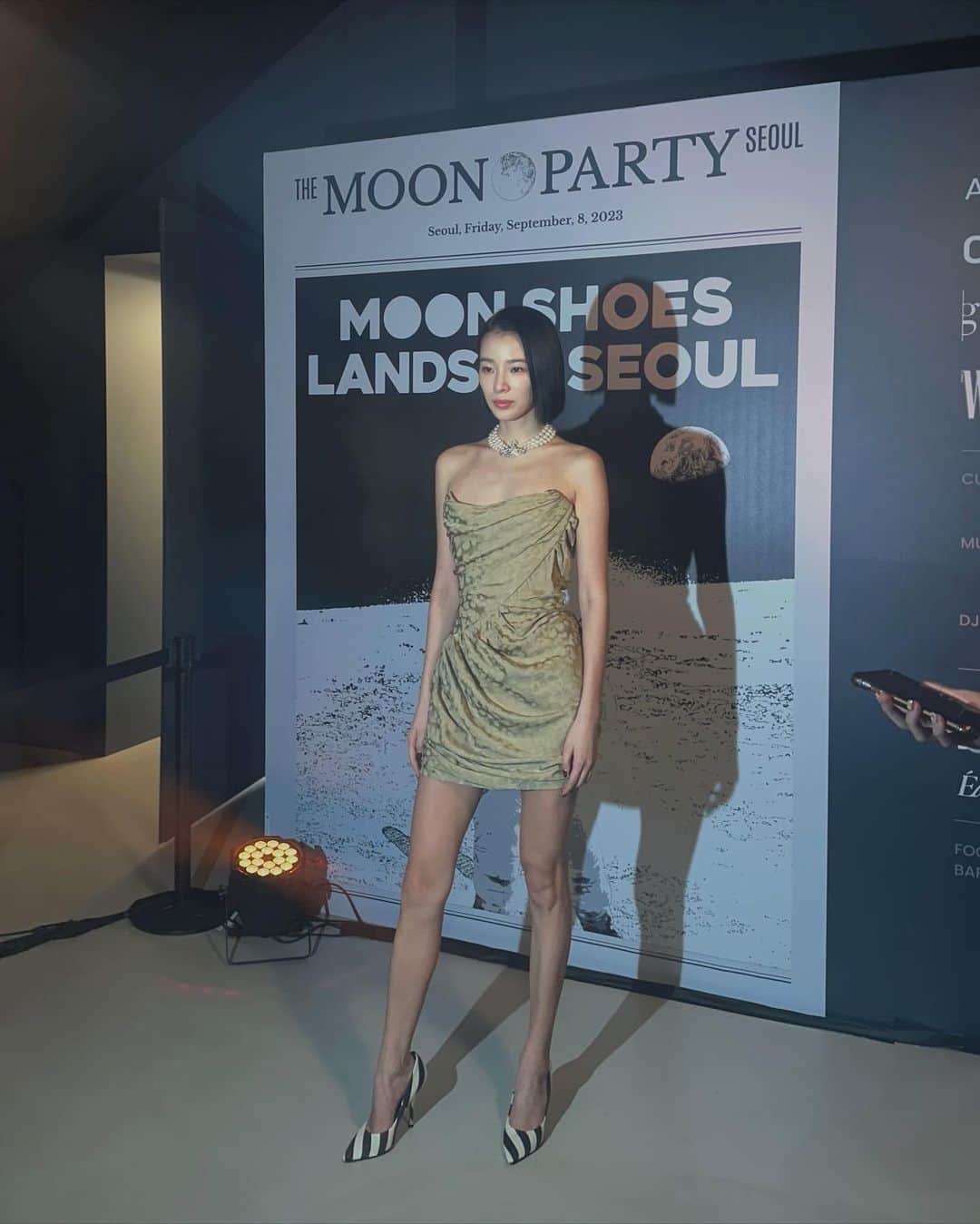 アイリーン・キムのインスタグラム：「🌕🌖🌗🌘🌑」