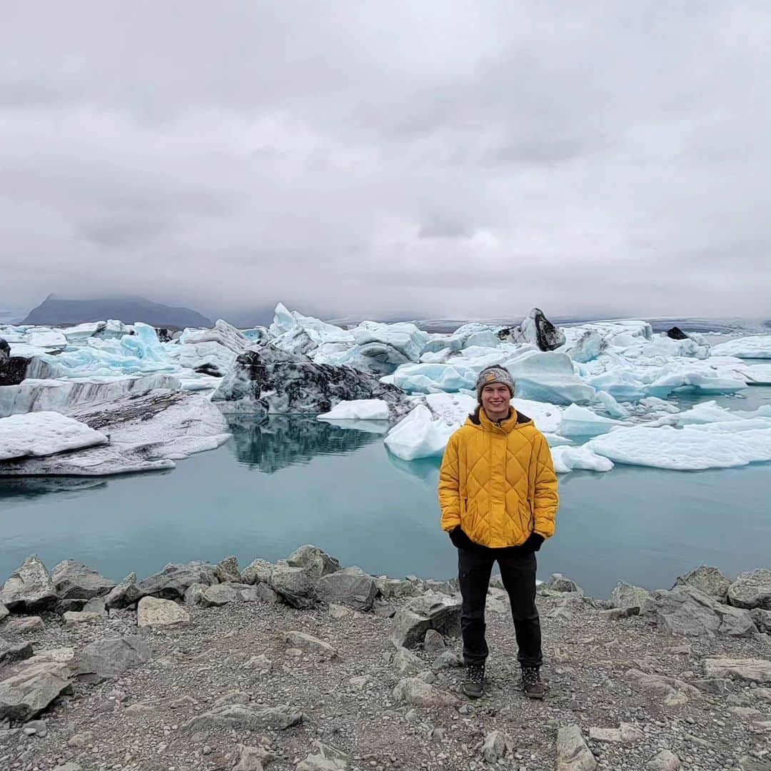 ゾーイ・クラークさんのインスタグラム写真 - (ゾーイ・クラークInstagram)「Iceland photo dump. After what has been a very challenging year, this trip has given me the mental break I needed. The jampacked days certainly didn't give me a physical break, but I am home feeling mentally refreshed and in awe of all the amazing sights I've seen in a truly beautiful country. 🇮🇸 🌋 🏔 🧊  #iceland #holiday #travel #europe #outdoor #glacier #glacierlagoon #waterfall #volcanos #diamondbeach」9月9日 15時38分 - zoey.f.clark