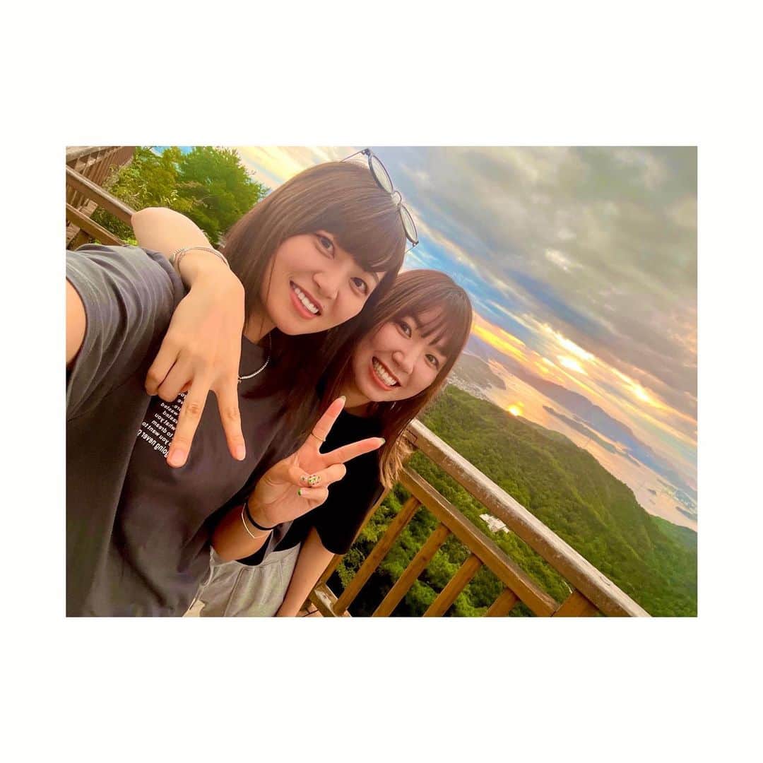 田辺ひかりのインスタグラム：「@  アクセルぜんかいで またのぼろーね！！  @marina.kajiyama56 \♥︎/ 今回もありがと！     #高見山展望台」