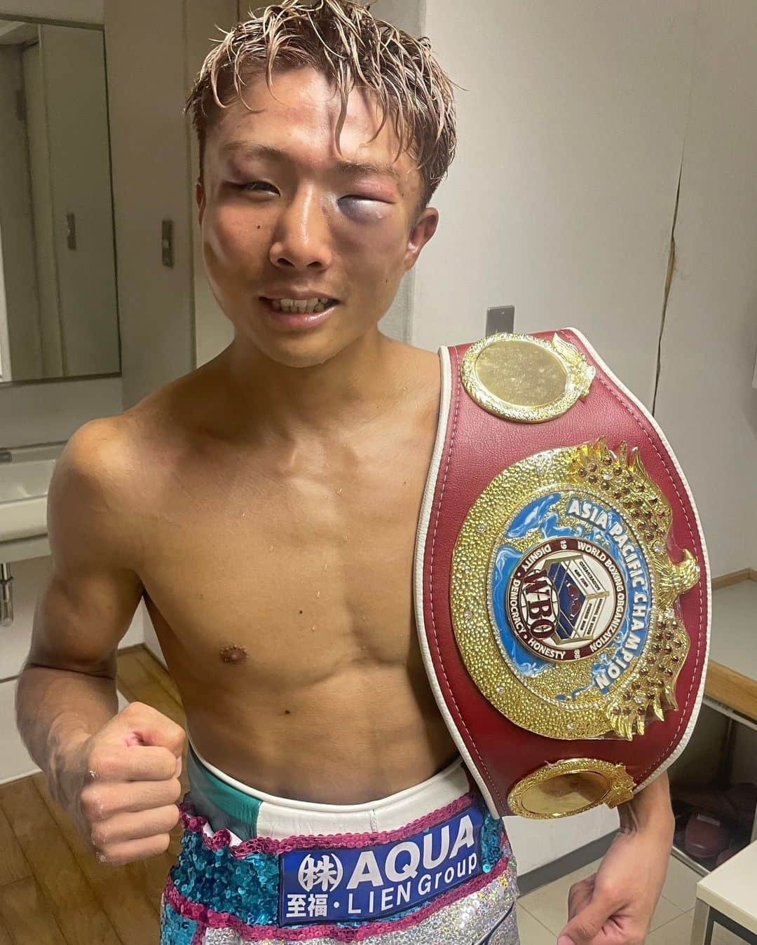 CBCテレビ アナウンス部さんのインスタグラム写真 - (CBCテレビ アナウンス部Instagram)「🥊畑中建人新チャンピオン！やりました！勝ちました！WBO アジアパシフィック フライ級王座決定戦 12回戦。判定で敗れた宝珠山晃選手（三迫）多彩なボクシング、見事。  #CBC #宮部和裕 実況 #西村俊仁 リポート  #Locipo  でアーカイブ配信中。  https://twitter.com/soul_fighting/status/1697527238496010696?s=53&t=57IbrDXFxAgteC7MbW9xDQ」9月9日 16時55分 - cbc.announcer