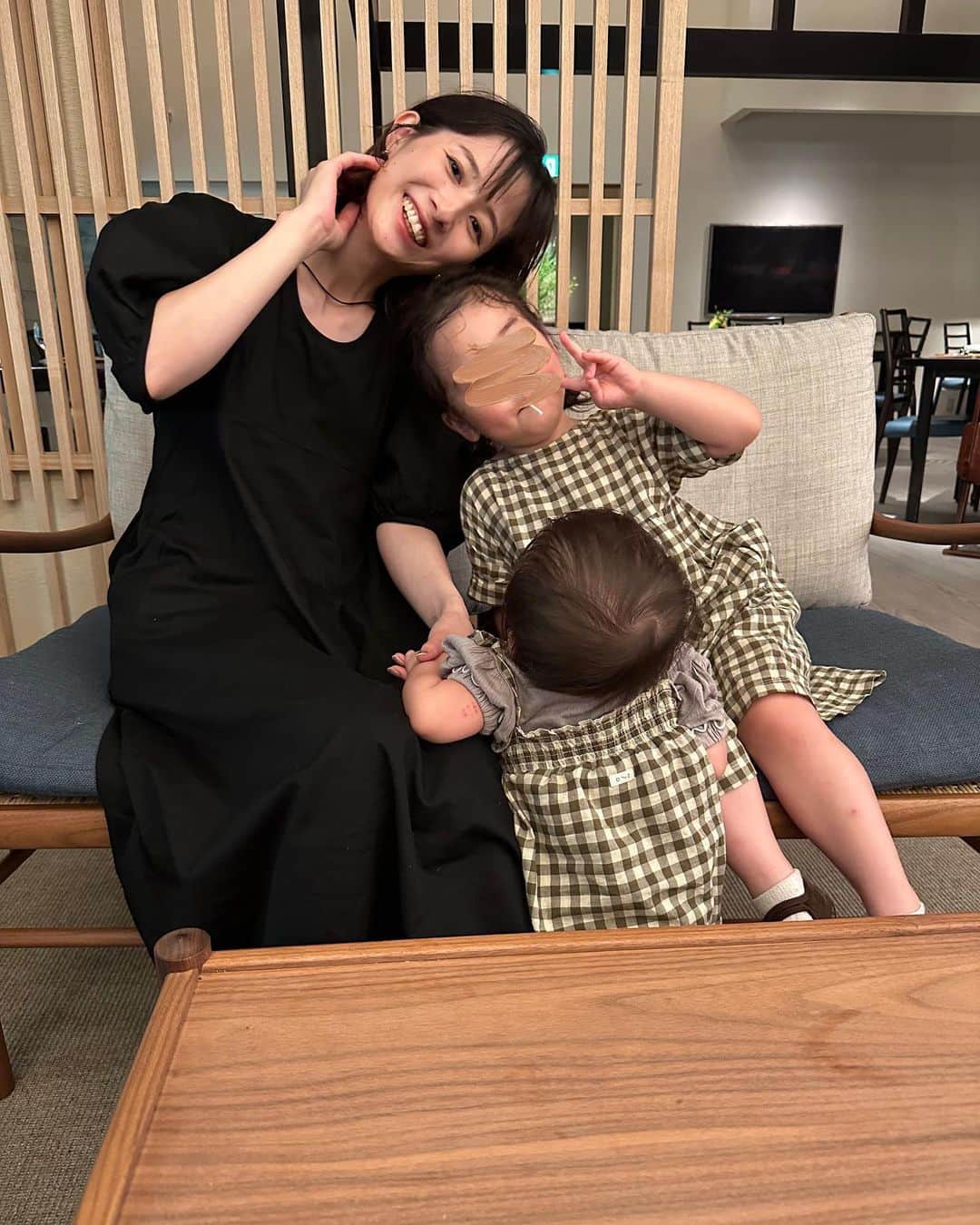 立澤香奈のインスタグラム：「だいぶあいてしまってるけど 京都旅行ではHIRAMATSU京都に宿泊🌿 軽井沢で泊まってからひらまつグループに絶大な信頼を寄せていて、 京都もとってもよかった🫶 お部屋はもちろんのこと、 何よりこの宿はお料理がおいしすぎる🤤🤤のでそれはまた別の投稿にまとめようと思います🫰  #家族旅行#夏休み旅行#夏休みの思い出#京都旅行#ひらまつ#HIRAMATSU#thehiramatsukyoto #京都ホテル#ひらまつ京都」