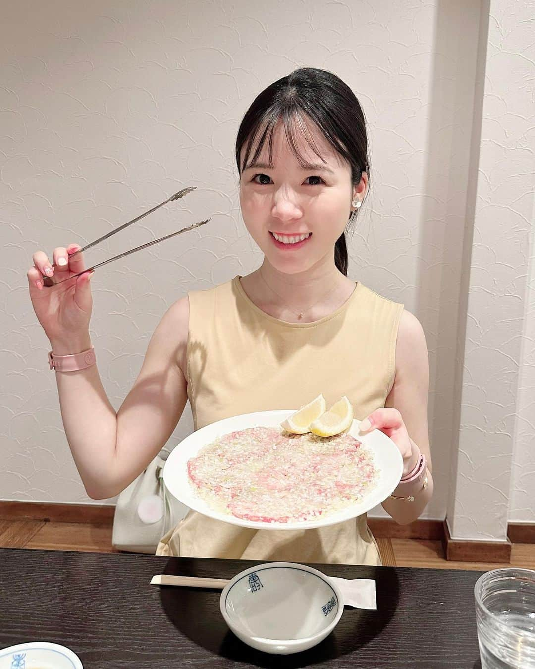 田中碧のインスタグラム：「【焼肉】 ⁡ 久々の焼肉がおいしくて、涙が出た人🙋‍♀️💕 ⁡ ⁡ #焼肉 #焼肉スタグラム #焼肉女子 #タン塩 #ネギタン塩 #田中碧 #yakiniku」