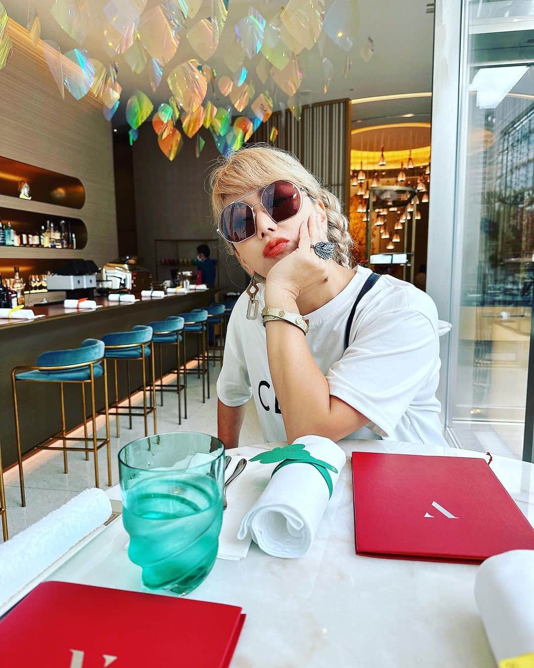 RYONRYON.のインスタグラム：「#大阪 #ルイヴィトン #RyonRyon #振付  #演出  #後藤真希 #カフェ  #ゆとり」