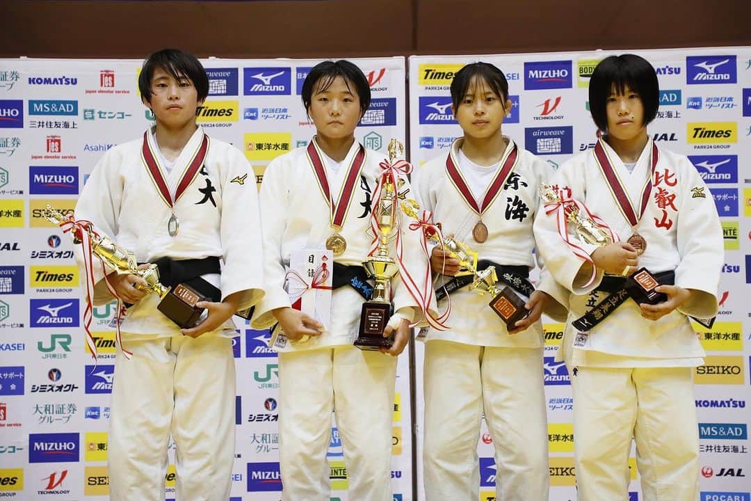 のインスタグラム：「【2023年度 #全日本ジュニア柔道体重別選手権大会 】 9月9日(土)  ●女子48kg級 優　勝	宮木　果乃（日本大学） 準優勝	原田　瑞希（日本大学） 第三位	近藤　美月（東海大学） 第三位	足立　美翔（比叡山高校）  ●女子52kg級 優　勝	神谷　鈴	（龍谷大学） 準優勝	大井　彩蓮（比叡山高校） 第三位	吉田　優奈（桐蔭横浜大学） 第三位	横山　美幸（龍谷大学）  ●女子57kg級 優　勝	本田　里來（敬愛高校） 準優勝	大久保　藍（富士学苑高校） 第三位	大野　萌亜（福岡大学） 第三位	白金　未桜（佐久長聖高校）  ●女子63kg級 優　勝	髙木　水月（明治国際医療大学） 準優勝	田中　輝乃（日本体育大学） 第三位	永松　莉菜（龍谷大学） 第三位	杉山　凛	（帝京大学）  ●女子70kg級 優　勝	本田　万結（東海大学） 準優勝	星野　七虹（環太平洋大学） 第三位	井上　七海（仙台大学） 第三位	前田　凛	（比叡山高校）  ●女子78kg級 優　勝	中野　弥花（佐賀商業高校） 準優勝	平野　友萌（筑波大学） 第三位	川崎　愛乃（環太平洋大学） 第三位	森　心晴	（山梨学院大学）  ●女子78kg超級 優　勝	椋木　美希（環太平洋大学） 準優勝	新井　万央（日本体育大学） 第三位	井上　朋香（佐賀商業高校） 第三位	山本　海蘭（山梨学院大学）」