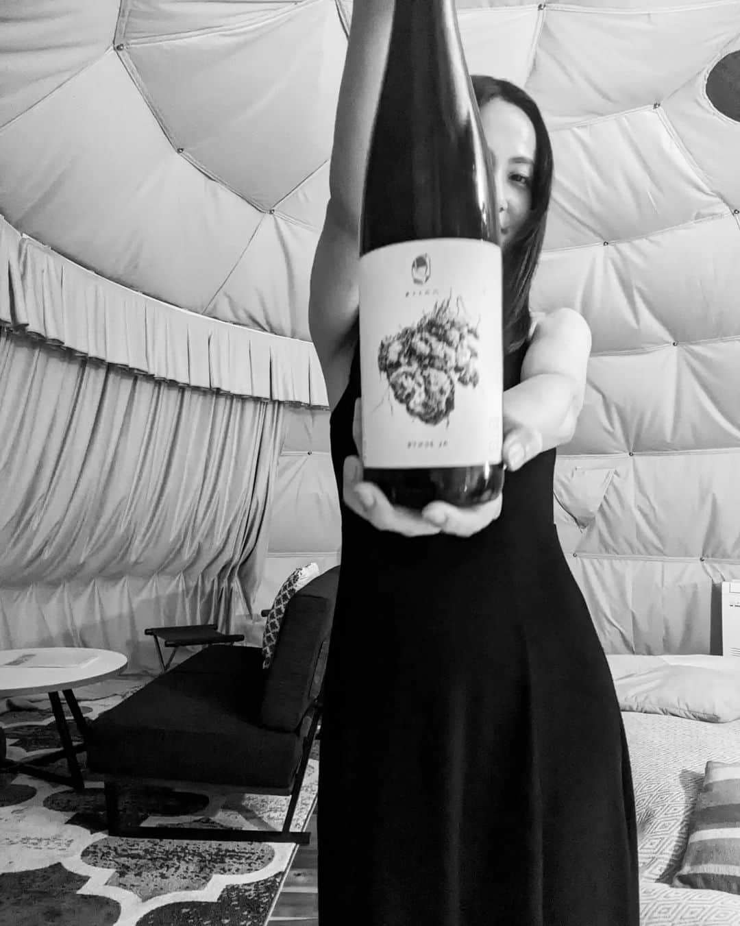小川琴美のインスタグラム：「大人になるに連れて誕生日をしっとり過ごすが美徳になってるのがなんだか悲しくて、今年は誕生日と言いふらしながら過ごしました　おかげで仲良しの人たちに祝ってもらってホクホクです  Kopyって誰？」