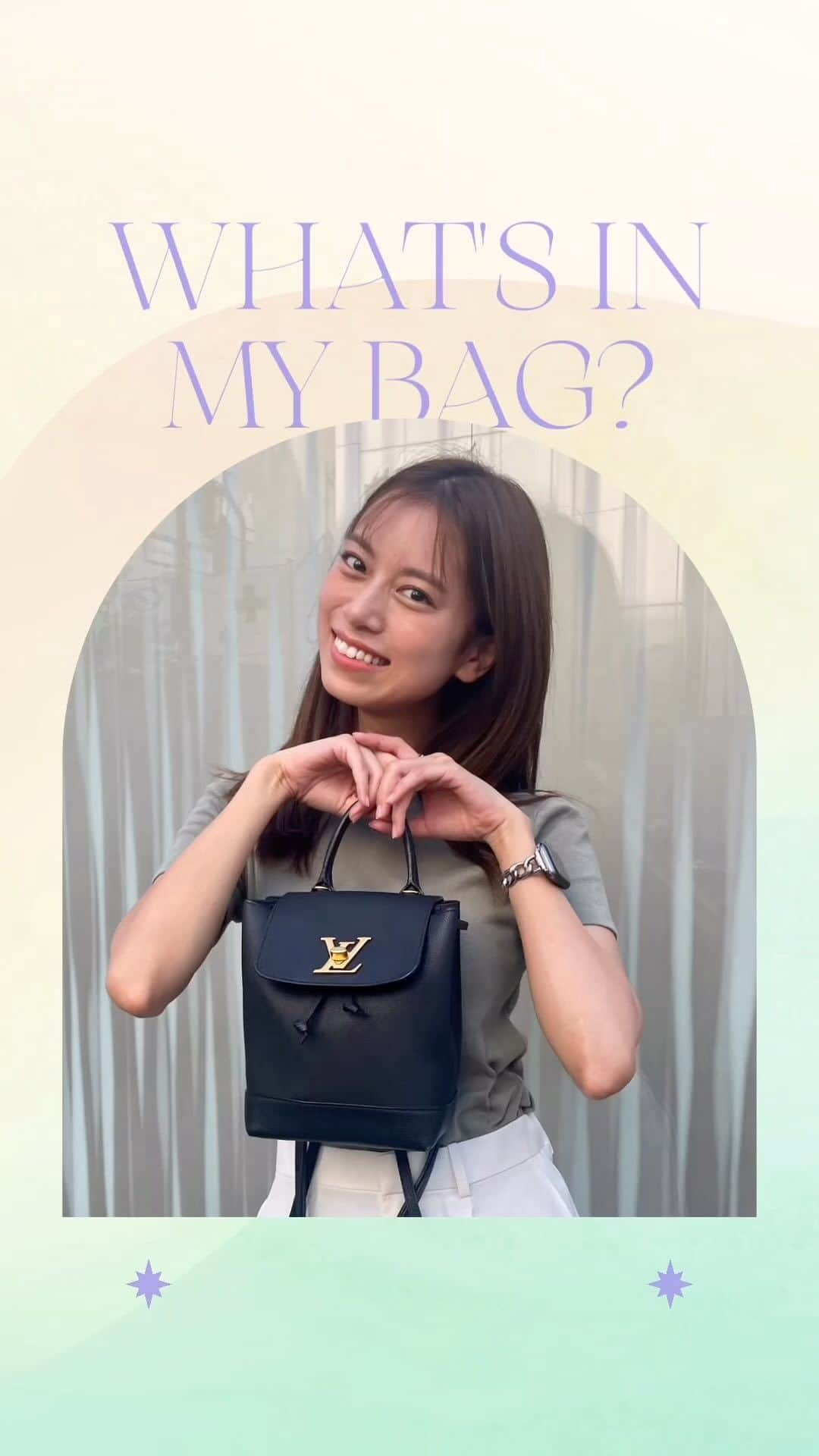 佐分利眞由奈のインスタグラム：「佐分利眞由奈の”What's in my bag？”👜  ELLEgirl UNIのメンバーによる新連載“What's in my bag？”🍃vol.21は、モデル、女優として活躍の幅を広げながら、最近では食品ロスについて学び、環境問題にも関心をもつ佐分利眞由奈さんのバッグとポーチの中身を拝見！  【愛用バッグ】 「成人の記念に、両親が贈ってくれた『ルイ・ヴィトン』のバッグ。どんなシーンでももちやすいデザインがお気に入りです。コンパクトに見えて、マチがしっかりとあるので収納力もバツグン！」  【バッグの中身】 ・スヌーピーのコスメポーチ ・いちご型のエコバッグ＆ケース ・Kindle ・韓国で購入したシュシュ ・「プラダ」カードケース ・「オリンパス」フィルムカメラ ・AirPods Pro  【愛用コスメ】 ・「エベレスト」エベレストバーム ・「シャネル」リップ＆チーク ボーム N°1 ドゥ シャネル（3 ヴァイタルベージュ） ・「ラブクロム」PG ツキ（プレミアムブラック） ・「エスティ ローダー」鏡 ・「SHISEIDO」クリアスティック UVプロテクター ・「ラブライナー」リキッドアイライナーR4（BR） ・「サンテ」ボーティエ コンタクト  #バッグの中身 #バッグの中身紹介 #愛用バッグ #カバンの中身 #カバンの中身紹介 #ポーチの中身 #ポーチの中身紹介 #愛用コスメ #ellegirluni #ルイヴィトン #ルイヴィトンバッグ #louisvuitton #kindle #キンドル #プラダ #プラダカードケース #prada #オリンパス #airpodspro #シャネル #シャネルコスメ #シャネルリップアンドチークボーム #chanel #資生堂 #shiseido #日焼け止め #ラブライナー #ラブライナーリキッド #サンテ #サンテボーティエ」