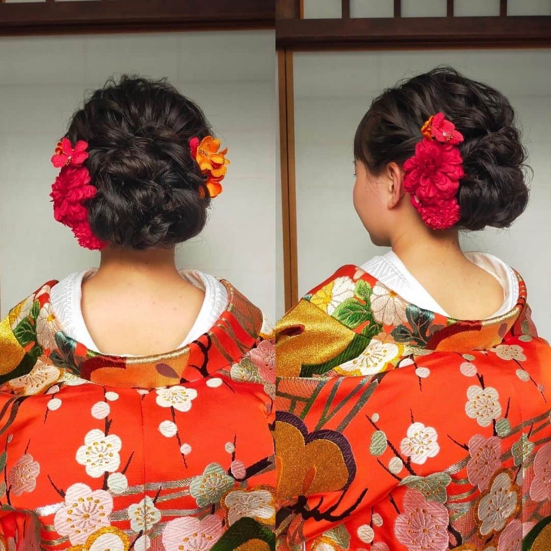 京都ヘアセット&着付け専門サロン夢館(ゆめやかた) さんのインスタグラム写真 - (京都ヘアセット&着付け専門サロン夢館(ゆめやかた) Instagram)「こんにちは、夢館です🌻  前撮りヘアのご紹介です♪  1枚目　『日本髪』 はんなりと古典的で可愛らしい伝統的なスタイルです。  2枚目 『シニヨン』 耳上からボリュームのあるシニヨンです。可愛らしい印象になります。  3枚目 『シニヨン』 2枚目よりも落ち着いた印象のシニヨンです。大人っぽい雰囲気がお好きな方は下めのシニヨンがおすすめですよ。  4枚目 『外はねワンカール』 ボブやショートの方におすすめのスタイルです。シンプルですが、髪飾りで華やかになります♪  5枚目 『カールアップ』 ボリューミーなスタイルで華やかなお振袖にぴったりです。  お気に入りの1枚は見つかりましたか？  ご予約お待ちしております🎐  #夢館 #着物レンタル夢館 #ヘアセット #京都セットサロン #京都着物レンタル #振袖ヘア #前撮りヘア #京都前撮り #シニヨン #カールアップ #日本髪 #ダウンスタイル」8月16日 18時47分 - yumeyakatabeauty