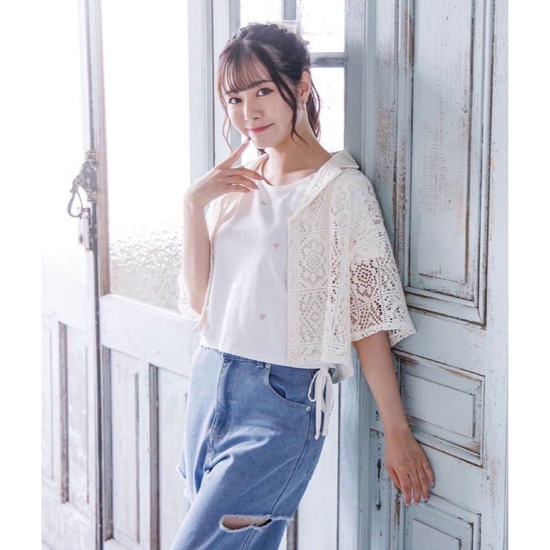 のインスタグラム：「パシオスオリジナルブランド【Api(アピ)】さんのモデルをさせていただいてます🧚🏻‍♀️  ぜひチェックしてね✌︎ 夏服ももうすぐ終わりだ~☺︎」