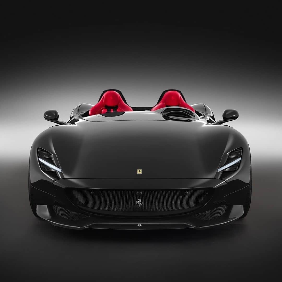 Ferrari Japanさんのインスタグラム写真 - (Ferrari JapanInstagram)「FERRARI DESIGN​ それはART×SCIENCEの融合。​  2010年にデザイン専門部門「チェントロ・スティーレ」を創設以来、マラネッロのデザインは大幅な進化を遂げた。エンジニアとの共同作業をかなえたことで、高いシナジーを発揮できる体制を確立。​  ​デザインに裏打ちされたエンジニアリング。​ 正真正銘の機能美を#ferrari は表現している。  #Ferrari #LuxuryLifestyle #LuxuryCars #CarLifestyle #Ferraristi #FerrariMonzaSP2 #MuseiFerrari​ #IconaFerrari #Design #ferraridesign #フェラーリ #ラグジュアリーカー」8月16日 19時00分 - ferrarijpn