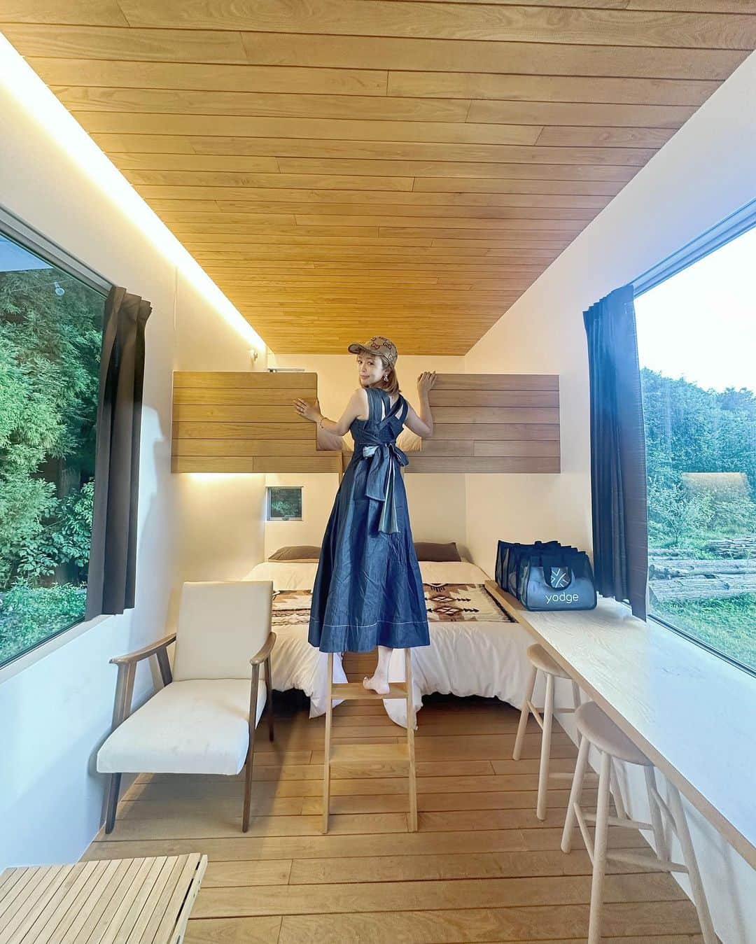 板橋瑠美のインスタグラム：「最高な場所を見つけてしまった。。。❤︎ ⁡ ⁡ サウナが大好きな人は本当にオススメ！ ⁡ ⁡ ⁡ コンテナーハウスにお泊まりして目の前にサウナと水風呂と整うコーナーが用意されてて、 福島県の最高な空気の中で、マジで最高すぎた💓 ⁡ 整い方がやばい宿泊施設✨✨ ⁡ ⁡ ⁡ ⁡ 大自然の中で、サウナやBBQが楽しめるって本当最高だよね^ ^💓 ⁡ ⁡ ⁡ 娘も夏期講習ばかりの夏休みじゃ可哀想だから、リフレッシュができて最高でした❤︎ ⁡ ⁡ ⁡ 福島県の四辻新田にある @yodge_fukushima  ⁡ ⁡ 是非行って見てねーー((((･´ω`･)))) ⁡ ⁡ ⁡ ⁡ また絶対行きたい！！^ ^ ⁡ ⁡ さゆり誘ってくれてありがとうーーー^ ^ @sayurispring0  ⁡」